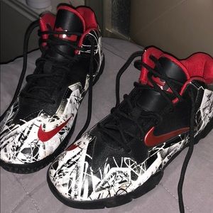 lebron graffitis sz 2